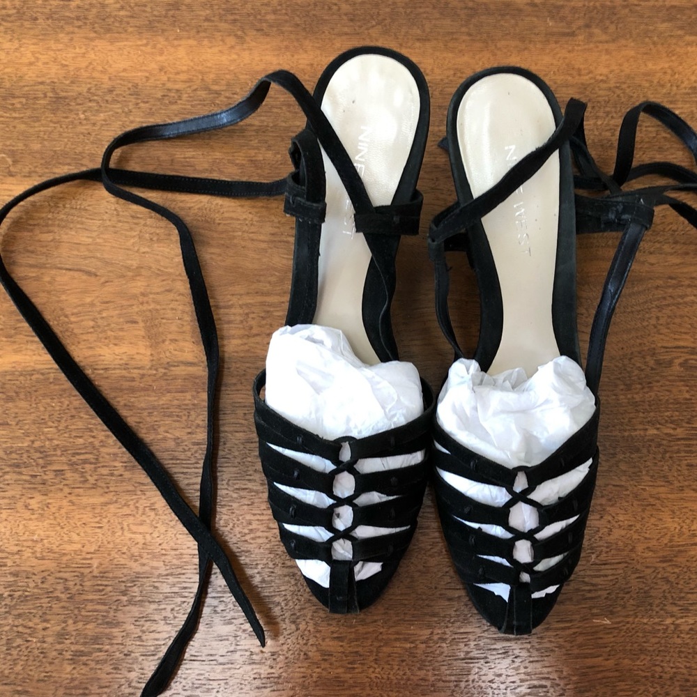 Nine West black suede leather ankle tie wedge 6.5M